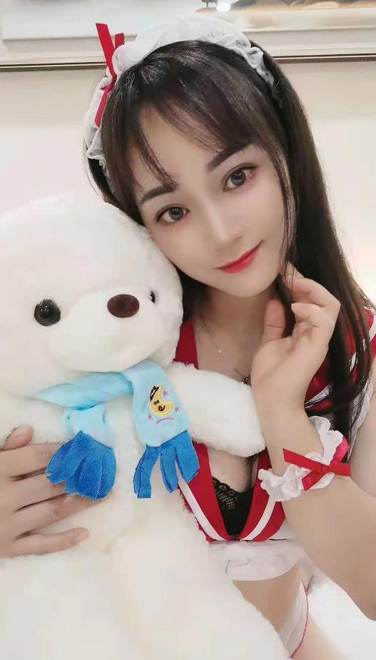 海珠女仆装娇娇